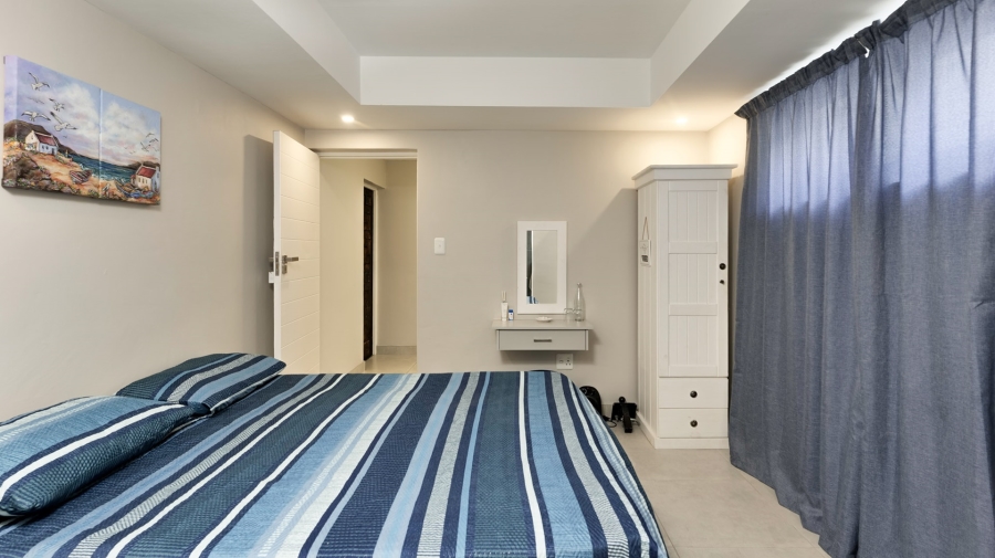 5 Bedroom Property for Sale in Agulhas Western Cape